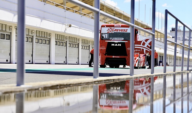 事中崭露头 事中崭露头